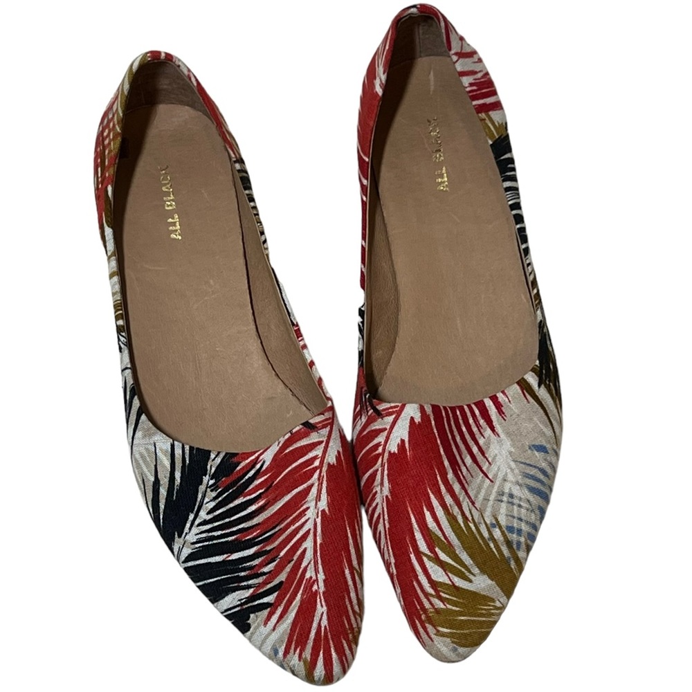 ALL BLACK BRAND Red Tropical Print Pointed Toe Flats